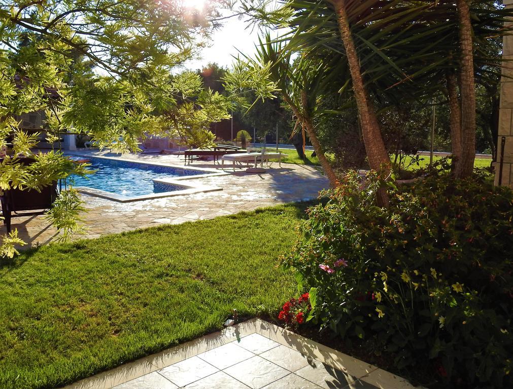 Apartments Villa Barbara Sumartin Exterior photo